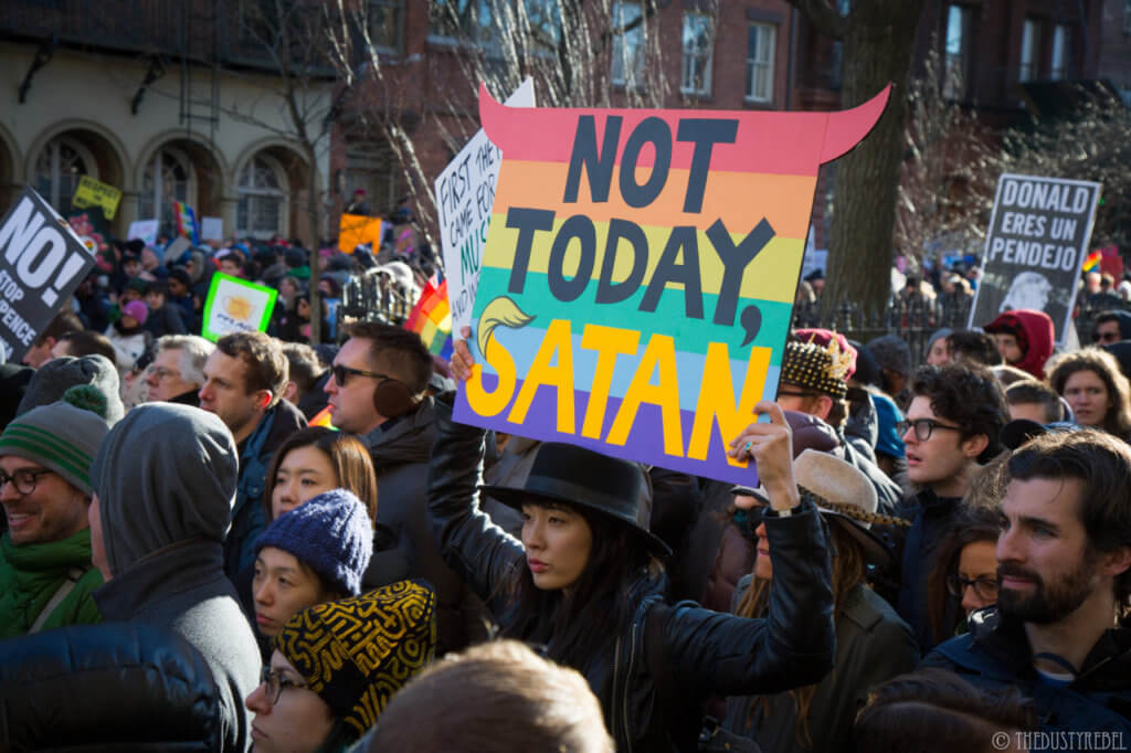 how-to-write-a-funny-protest-sign-gold-comedy